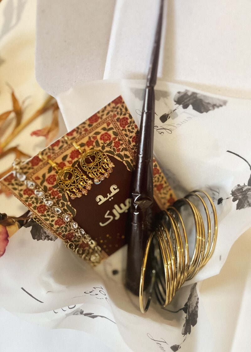 Eidi Box
With Roshni Bangles