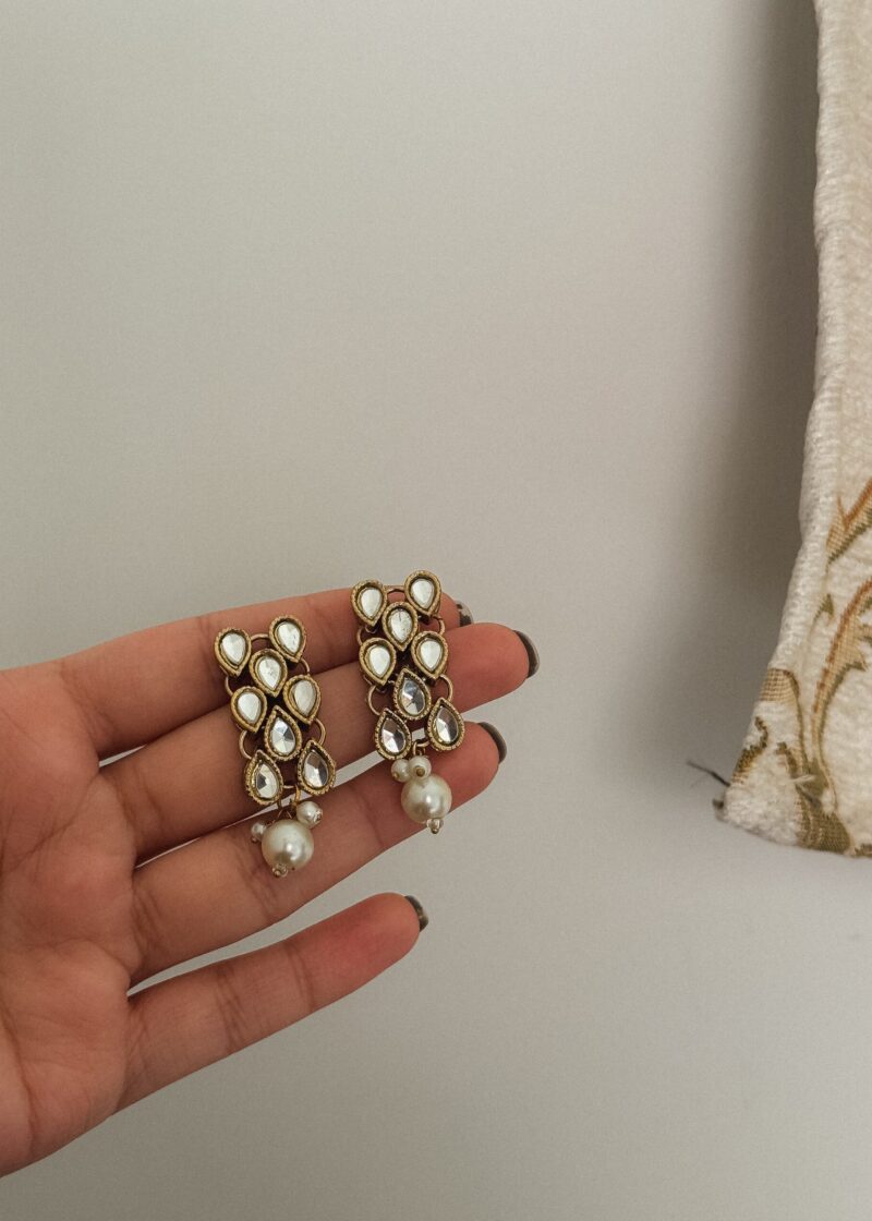 Simran kundan earrings