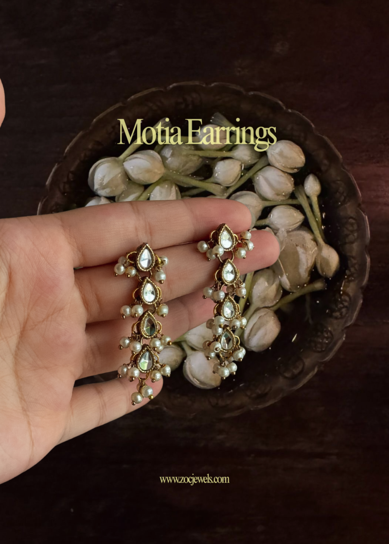 Motia Earrings